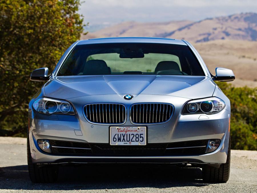  BMW ActiveHybrid 5 2012 года  (US) (фото 2 из 135)